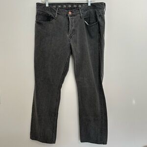 the earnest sewn men’s kyrre 313 tapered gray jeans 3 button fly